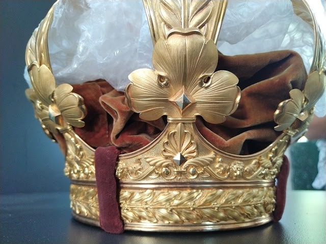 ΥΠΠΟ: Τα βασιλικά εμβλήματα του Όθωνα βρέθηκαν στο Τατόι
