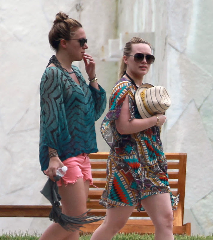 celebrity sisters Hilary and Haylie Duff on Vacation in Mexico 2012