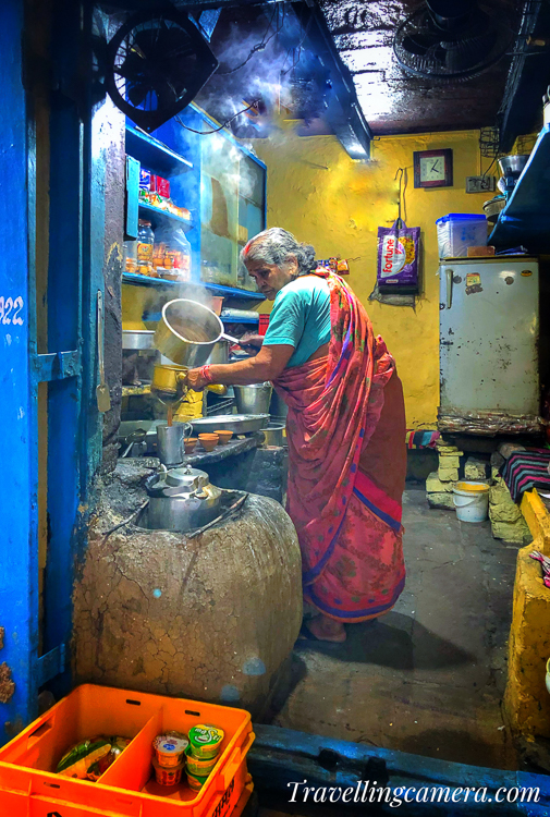 Varanasi is a city that has a deep love affair with tea, and you'll find tea shops and vendors in almost every corner of the city. The love for tea in Varanasi has been deeply ingrained in the culture and the social fabric of the city. Here are some reasons why tea is so popular in Varanasi and the special varieties of tea you can find there:
