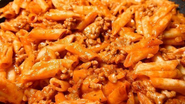 receta carne molida con macarrones