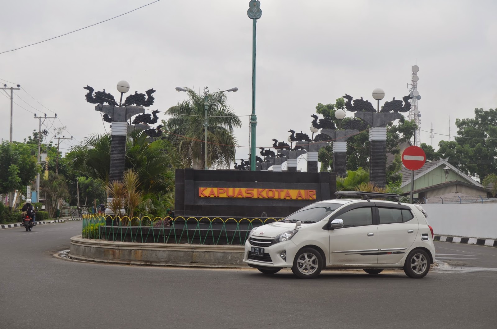 EEN ENDAH Alasan Jalan Jalan Ke Kota Kuala Kapuas Kalteng