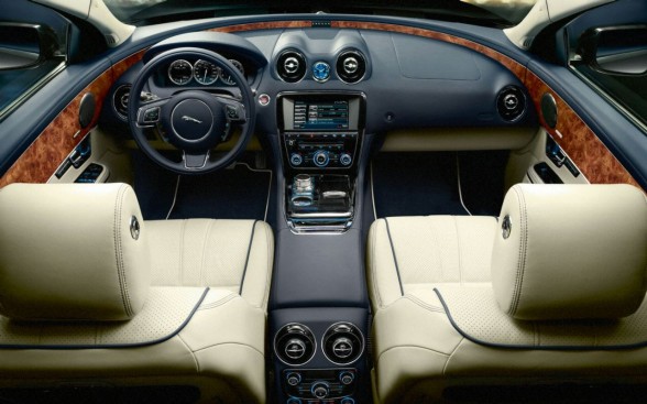 2011 Chevrolet Camaro Convertible Neiman Marcus Interior