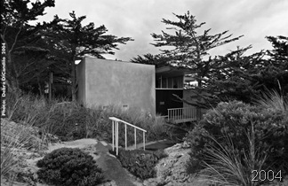 Neutra _bw photo