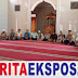 Bersama Pemdes dan tokoh agama, Sertu Asep Rahmat Babinsa Koramil 0607-08/Cikembar Hadiri Halal Bihalal