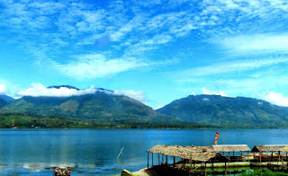 Danau Singkarak West Sumatera