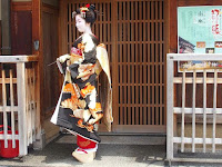 初々しい新舞妓の「小衿」さん。