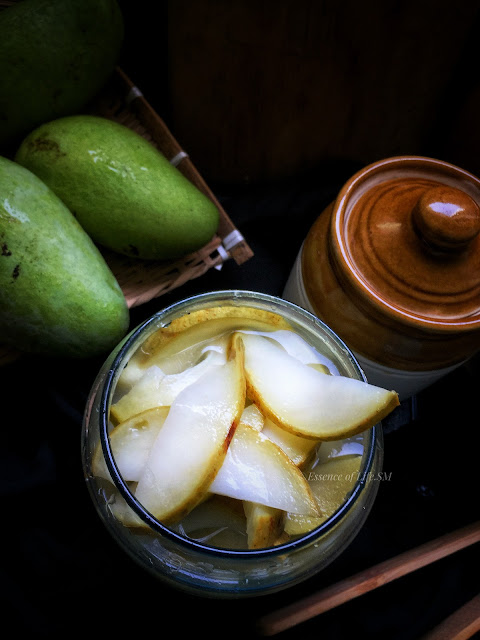 RAW MANGOES IN BRINE