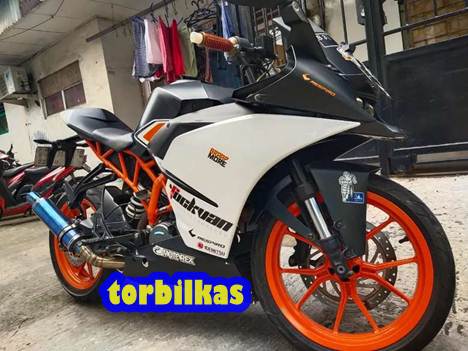 KTM RC 200 LE