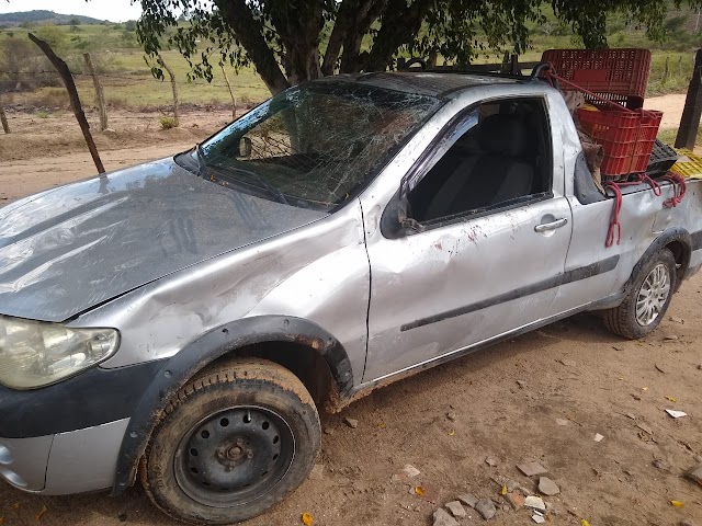 VEJA COMO FICOU A PICAPE STRADA QUE ZÉ BAIXINHO E O FILHO SEGUIAM VIAGEM