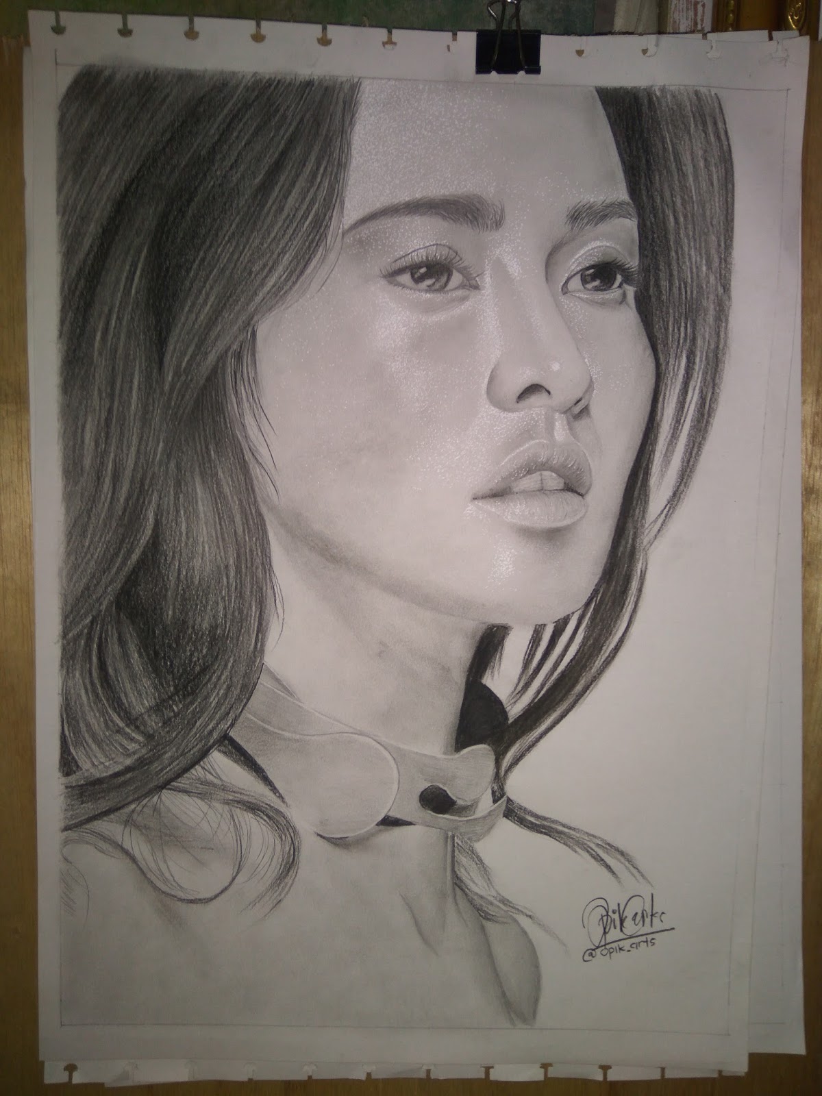 SKETSA WAJAH REALISM Artis Indonesia Lukisan Pensil