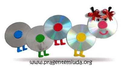 centopeia feita com reciclagem de cds