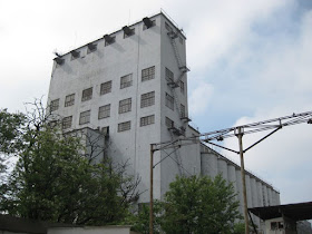 Херсонский элеватор. Комплекс зданий. Фото Стас Остроус. Источник Fb KHERSON MODERNISM
