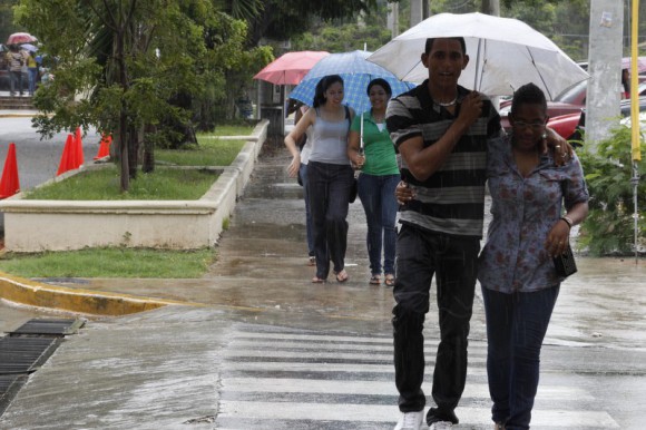 VAGUADA PROVOCARÁ CHUBASCOS ESTA TARDE EN VARIAS ZONAS DEL TERRITORIO DOMINICANO