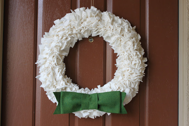 fleece rags wreath tutorial