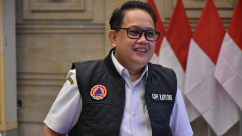 Penjabat Gubernur Jatim Adhy Karyono mempercepat kepulangan ke Indonesia dari kunjungannya ke Vietnam, setelah terjadi musibah gempa Tuban.(Pemprov Jatim )