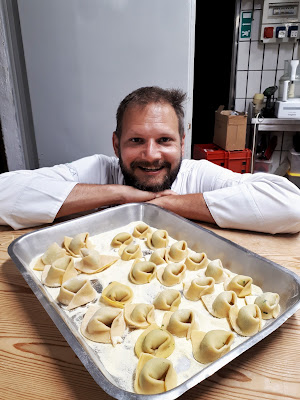 Tortelloni ready for the oven