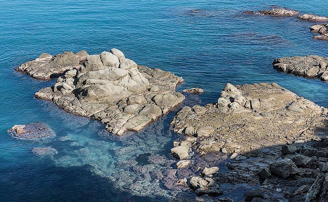 Elegante villa en un acantilado de Sicilia chicanddeco