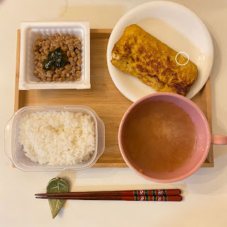 ごはんと卵焼きと納豆とお味噌汁