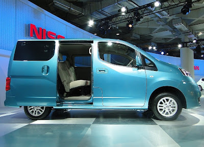 Interior of Nissan Evalia