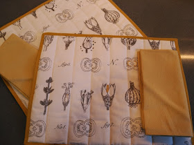 mantel individual, mug rug, individual tablecloth
