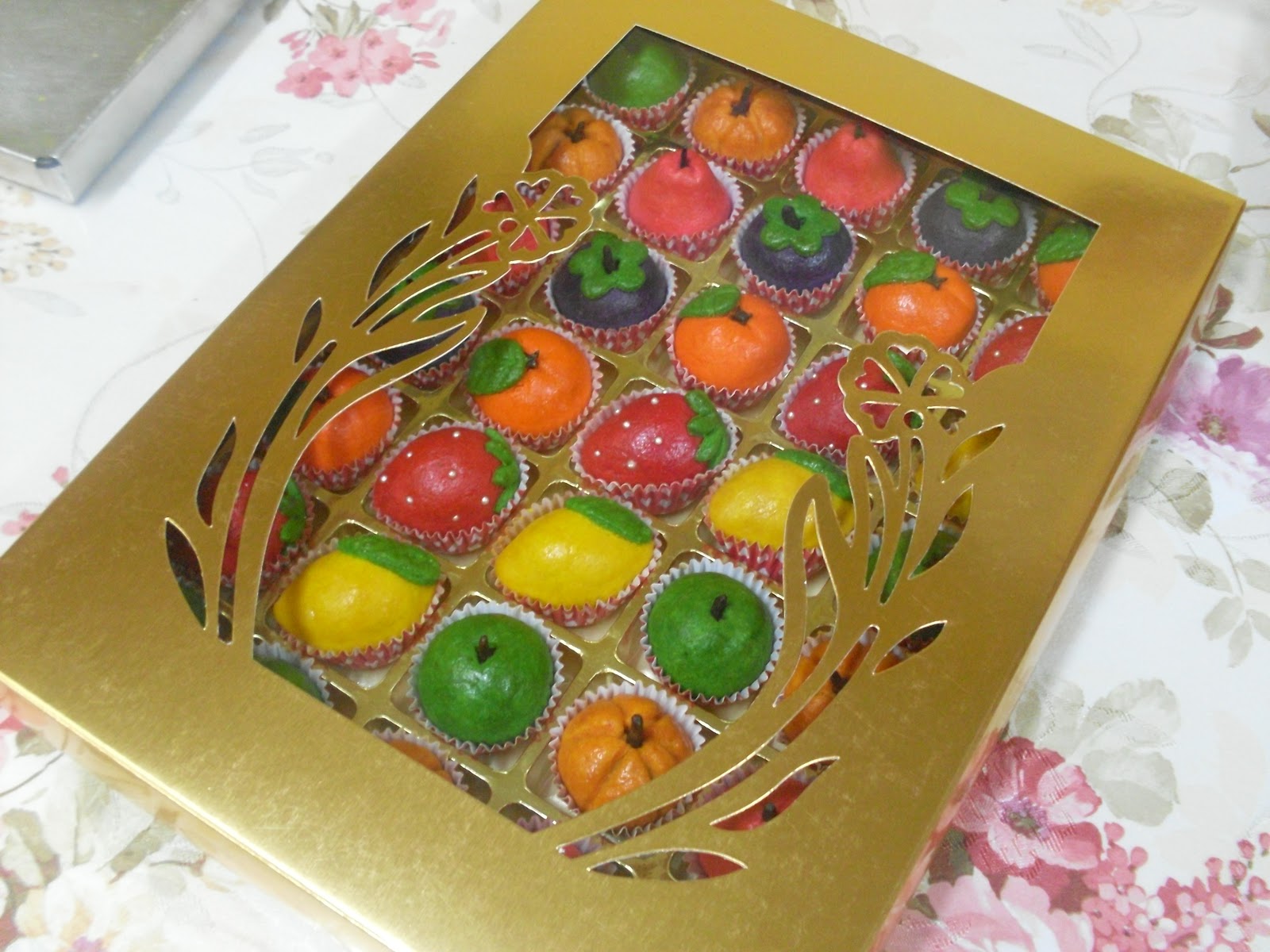 My Kitchen Diary: TAT NENAS BUAH HANTARAN