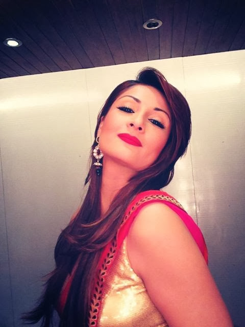 Urvashi Dholakia HD Wallpapers Free Download