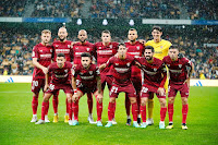 SEVILLA F. C. Temporada 2022-23. Ivan Rakitić, Nemanja Gudelj, Marcão, Eric Lamela, Joan Jordán, Bono. Jesús Navas, Alex Telles, Óliver Torres, Isco y Gonzalo Montiel. REAL MADRID C. F. 3 SEVILLA F. C. 1 Sábado 22/10/2022, 21:00 horas. Campeonato de Liga de 1ª División, jornada 11. Madrid, estadio Santiago Bernabéu: 59.625 espectadores. GOLES: 1-0: 5’, Luka Modrić. 1-1: 54’, Eric Lamela. 2-1: 79’, Lucas Vázquez. 3-1: 81’, Fede Valverde.