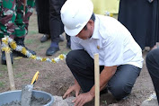 Bupati Soppeng Kaswadi Razak Meletakkan Batu Pertama Pembangunan PPNI di Salotungo