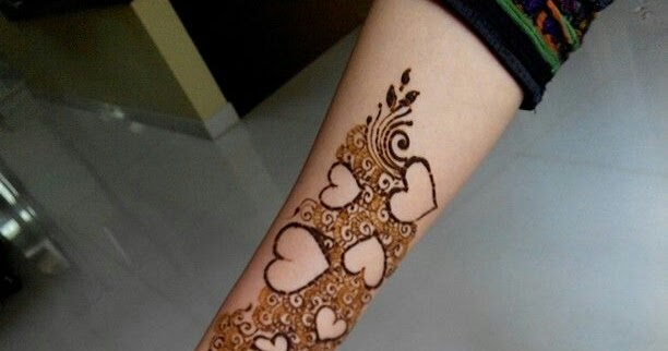 15 Pretty Heart Mehndi Designs For Hands To Try This Year Bling