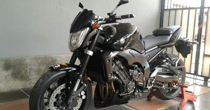 LAPAK MOGE  BEKAS  Yamaha FZ1 Naked Streetfighter tahun 