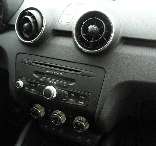 Audi A1 Sportback Attraction - interior