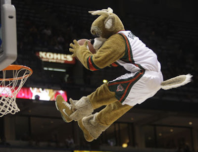 Milwaukee Bucks Mascot