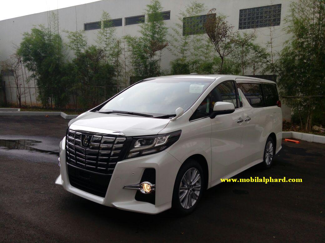  MOBIL  ALPHARD  CBU BARU