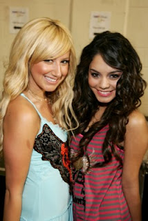 Vanessa Hudgens Hairstyle Image Gallery, Long Hairstyle 2011, Hairstyle 2011, New Long Hairstyle 2011, Celebrity Long Hairstyles 2011