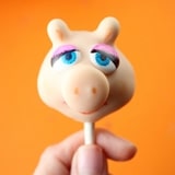 Miss Piggy Cake Pop step 16