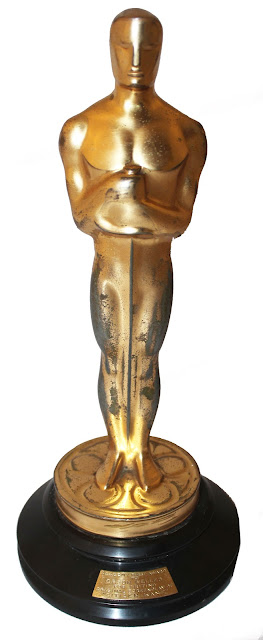 Academy Awards Statue6