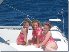 Girls on the Bow, sailing to JVD