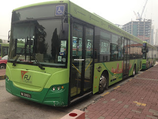 KembaraGD: Petaling Jaya, Selangor, Malaysia - 18 Oktober 2015 - Bas Percuma PJ City Bus.