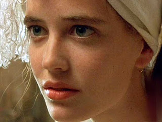 Eva Green So Beautiful Facial Features