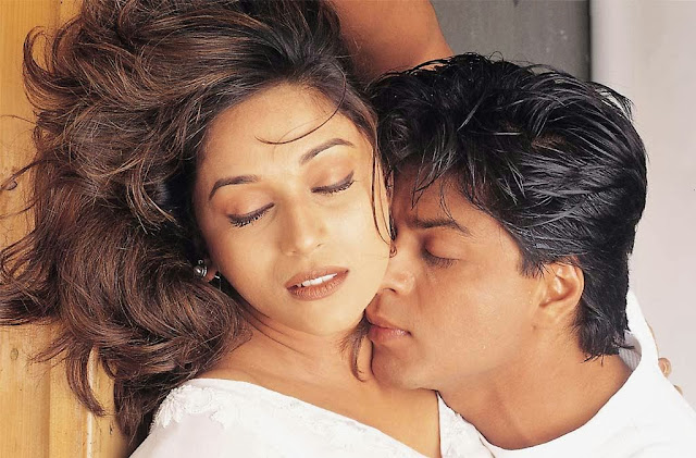 Sharukh Khan & Madhuri Dixit Filmi Couples Wallpapers Download