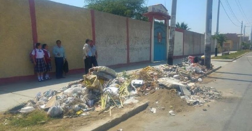 Colegio «Rosa Flores de Oliva» se convirtió en botadero de basura afectando a 1 500 alumnos en la región Lambayeque