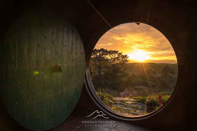 Sunlight comes into Bag End, Hobbiton