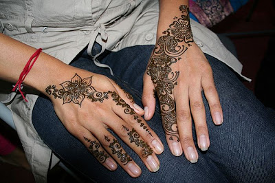 Mehndi Tattoo Designs Seen On www.coolpicturegallery.net