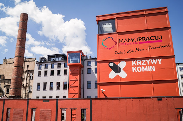 Zdjęcie miejsca Krzywy Komin z logo organizacji Mamo Pracuj