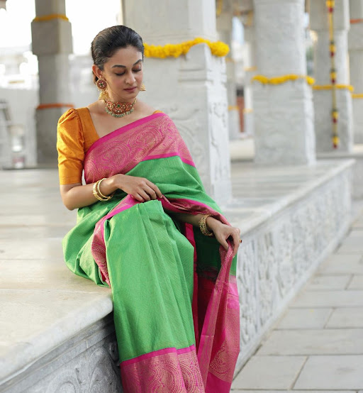 Aishwarya Arjun Photos - Telugu Actress photos, images, gallery, stills and clips