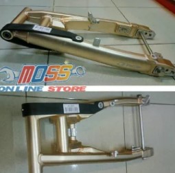 swing arm dbs satria fu,swing arm satria fu variasi,swing arm satria fu delkevic,swing arm banana satria fu,harga arm supertrack satria fu,harga arm rcb satria fu,harga arm v rossi satria fu