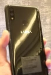 Tren layar notch terus berkembang tidak hanya pada merk Full Review Smartphone Luna X Prime Yang Dilengkapi Dengan Wireless Charging