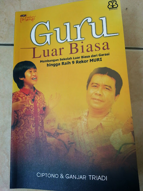 Resensi Buku Guru Luar Biasa