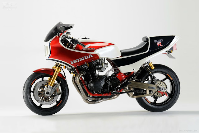 Honda CB1100R Tail Look