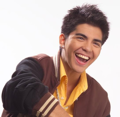 Mark  Herras